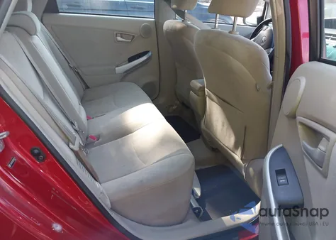 2011 Toyota Prius Three z USA, uszkodzony, nr VIN JTDKN3DU4B0280310